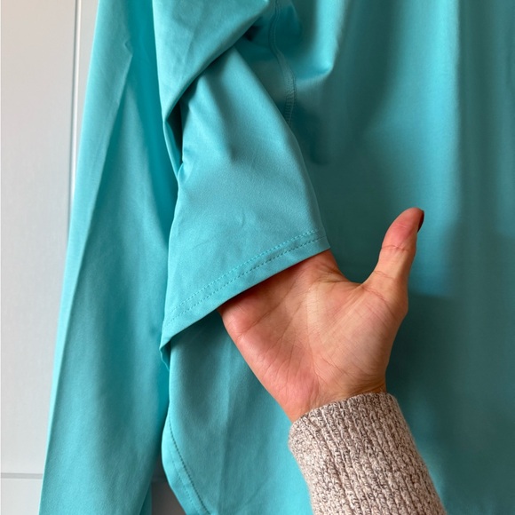 Legendary Whitetails Women's Trail Blazer 1/4 Zip Performance Glacier Blue Shirt - Picture 13 of 13